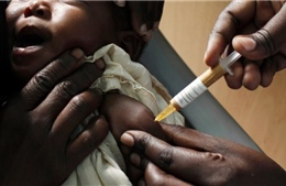Công bố vaccine chống sốt rét đầu tiên trên thế giới 