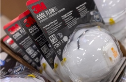 FBI chi hàng chục nghìn USD mua nước rửa tay và khẩu trang