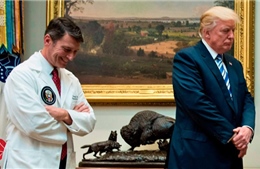 Bác sĩ riêng từng bí mật bổ sung súp lơ vào món ăn của Tổng thống Trump