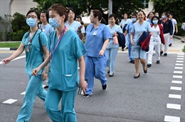Kinh nghiệm của Singapore trong việc bảo vệ nhân viên y tế khỏi COVID-19