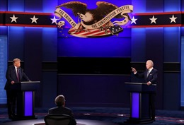 Micro sẽ tắt khi đối phương phát biểu trong tranh luận cuối của hai ứng viên Tổng thống Mỹ