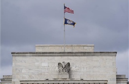 FED cam kết duy trì lãi suất cho vay thấp để hỗ trợ phục hồi kinh tế