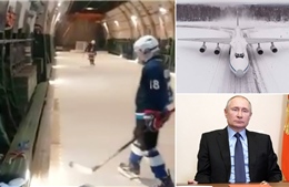Video quân đội Nga lắp sân trượt băng trên máy bay vận tải