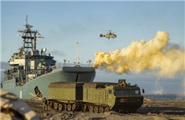 Video Hạm đội Phương Bắc Nga tập trận chiến lược tại quần đảo xa xôi