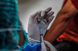 WHO hướng đến Trung Quốc và Ấn Độ để tăng số lượng vaccine COVID-19
