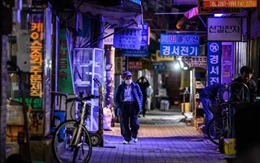 Hàn Quốc áp dụng chính sách cắt giảm tiếp xúc giữa người với người