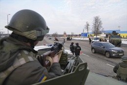 Sân bay bí mật ở Đông Âu nơi Mỹ chuyển vũ khí đến Ukraine