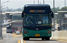 Xe buýt nhanh BRT giúp phụ nữ Pakistan đổi đời