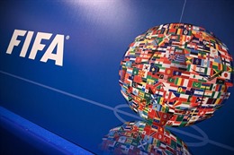 Bốn quốc gia Nam Mỹ cạnh tranh Tây Ban Nha, Bồ Đào Nha và Ukraine đăng cai World Cup 2030