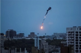 Video máy bay không người lái Ukraine bị bắn hạ trên bầu trời Kiev