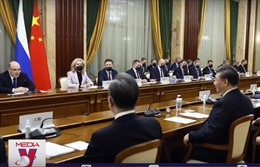 Thủ tướng Nga thăm Trung Quốc
