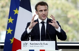 Tổng thống Pháp khuyến khích châu Âu tự phát triển hệ thống phòng không
