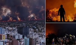 Video &#39;tường lửa&#39; cháy ngùn ngụt bao vây một thị trấn ở Argentina