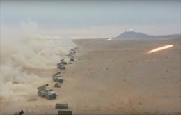 Video Iran tập trận quy mô phô trương vũ khí mới, binh sĩ tinh nhuệ