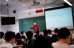 Bệnh hô hấp gia tăng, Trung Quốc đưa hệ thống giám sát đến tận trường học