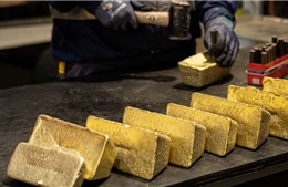 Giá vàng thế giới quay đầu giảm tuần đầu tiên trong vòng một tháng