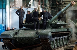Nga đầu tư trang bị xe tăng để đối phó với máy bay không người lái