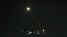 Israel tấn công tên lửa vào Iran