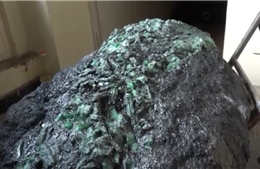 Madagascar phát hiện ngọc lục bảo 300 kg tại dinh tổng thống
