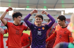 Thủ môn U23 Trung Quốc tiết lộ về 'đòn tâm lý' và mảnh giấy trên chai nước