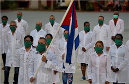 Chính quyền địa phương Italy bất chấp áp lực từ Mỹ, tiếp tục sử dụng bác sĩ Cuba