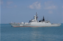 Hai chiến hạm Nga thăm Campuchia