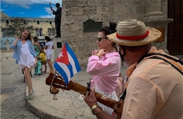 Du khách vẫn ‘đổ bộ’ đến Cuba bất chấp khó khăn do cấm vận