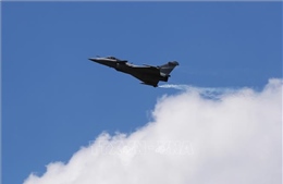 Chiến đấu cơ J-16 của Trung Quốc lần đầu 'đọ sức' với tiêm kích Rafale của Pháp trong diễn tập