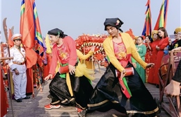 Độc đáo điệu múa 'Con đĩ đánh bồng' làng Triều Khúc và đất Mễ Sở