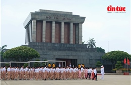 Giáo dục truyền thống cách mạng và lòng yêu nước cho thiếu niên Thủ đô