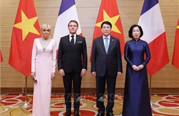 Tổng thống Pháp Emmanuel Macron và Phu nhân kết thúc chuyến thăm cấp Nhà nước tới Việt Nam