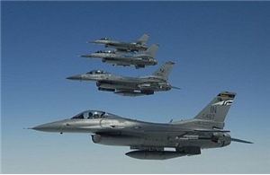 Reuters: Pakistan triển khai 8.000 binh sĩ và 16 chiến đấu cơ tới hỗ trợ Saudi Arabia tự vệ