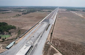 Đồng Nai đốc thúc tiến độ 2 tuyến giao thông trọng điểm kết nối sân bay Long Thành