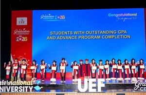 Nhiều sinh viên UEF tốt nghiệp vượt tiến độ, đạt thành tích xuất sắc và chuẩn ngoại ngữ quốc tế
