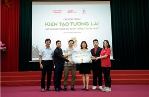 J&T Express trồng cây lan tỏa ‘tinh thần xanh’ dịp Quốc khánh 2/9