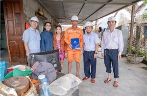 PC Đắk Lắk: Thăm hỏi, động viên gia đình CBCNV bị ảnh hưởng ngập lụt