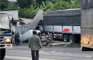 Tai nạn giao thông liên hoàn tại Khánh Hòa làm 3 người bị thương