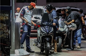 Xung đột Trung Đông giáng đòn mạnh vào túi tiền của người nghèo