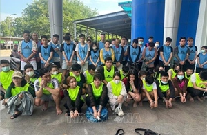 Tiếp nhận 56 công dân vi phạm pháp luật tại Lào