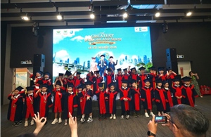 Lễ tốt nghiệp đặc biệt của học sinh mầm non