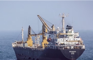 Tàu tình báo Iran trở về cảng do lo ngại bị Israel tấn công