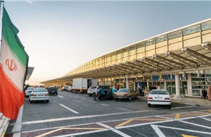 Bị Israel tấn công phủ đầu, Iran đóng cửa không phận thủ đô Tehran
