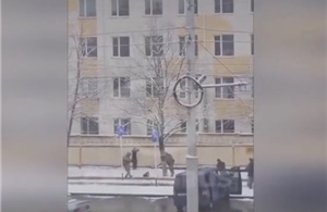 Video Cơ quan An ninh Liên bang Nga bắt giữ người định gài bom trong bãi đỗ xe