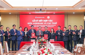 Agribank ký kết hợp tác hỗ trợ hộ kinh doanh chuyển đổi sang thuế kê khai