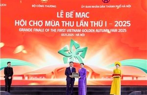 Agribank trao 10 tỷ đồng an sinh xã hội, ủng hộ đồng bào vùng bão lũ