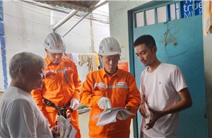 Thành phố Hồ Chí Minh: Nhiều kênh liên hệ để được cấp điện nhà trọ đúng giá