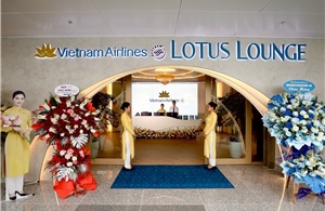 Vietnam Airlines khai trương Phòng khách Bông Sen mới tại Nội Bài