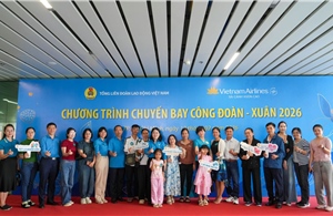 Vietnam Airlines và Tổng liên đoàn Lao động Việt Nam đưa người lao động về quê đón Tết