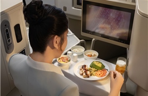 Vietnam Airlines ra mắt chuỗi trải nghiệm mùa Sen 