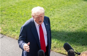 Phản ứng của Tổng thống Trump trước thông tin Nga cung cấp tình báo cho Iran